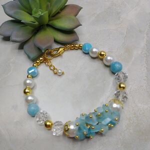 Elegant Gold and Blue Beaded Bracelet